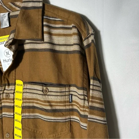 NWT Hurley Men’s Button Down Size Medium Bronzed - Picture 8 of 9